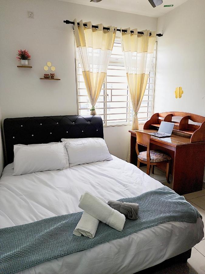 Dwiputra 6 1 Pax Blissful Fully Air-con Pangsapuri *